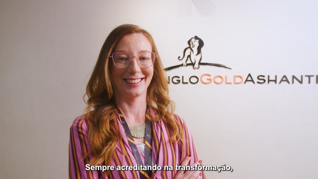Frame de abertura do vídeo: ANGLOGOLD ASHANTI | Manifesto de Marca